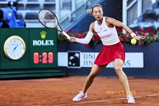 J9-Ning在勇士比赛中比赛规则变更，锐不可当引发热议！